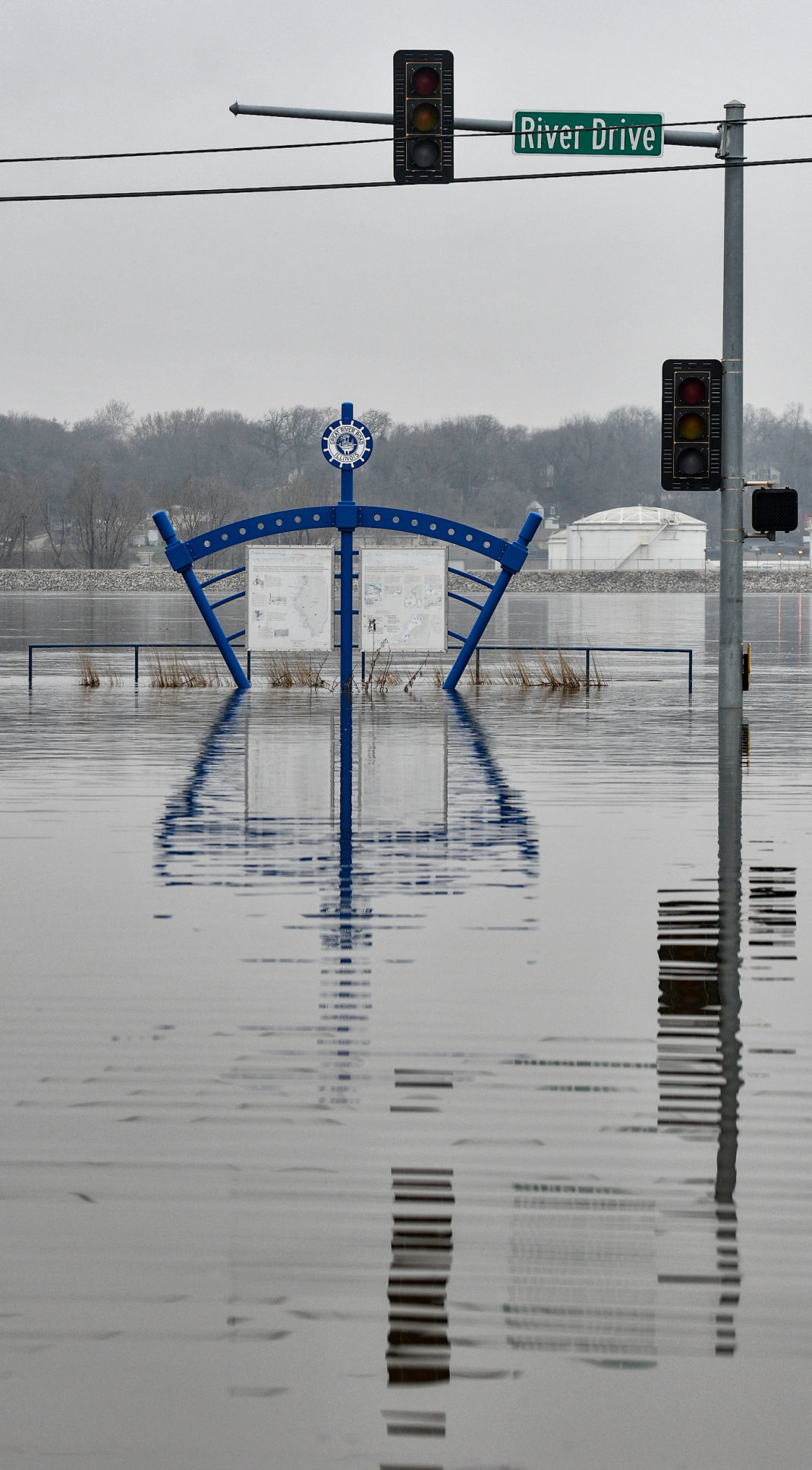 River Drive flooding in Moline